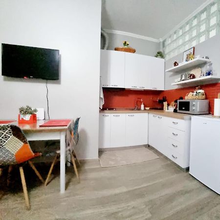 Nevila'S Apartment Tirana Extérieur photo
