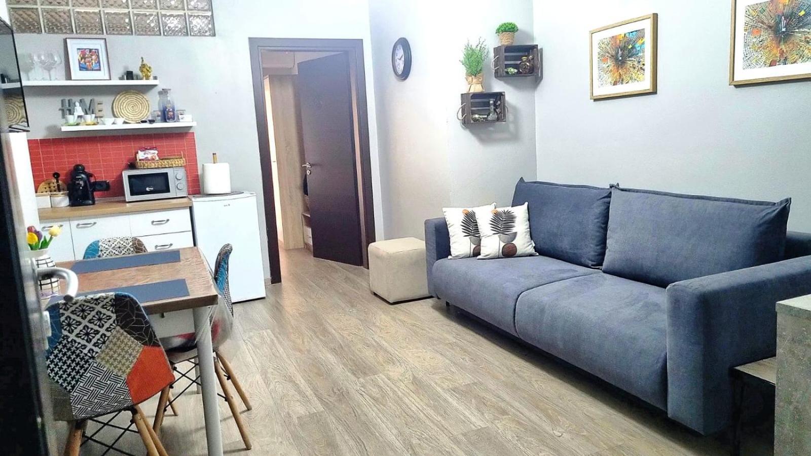 Nevila'S Apartment Tirana Extérieur photo