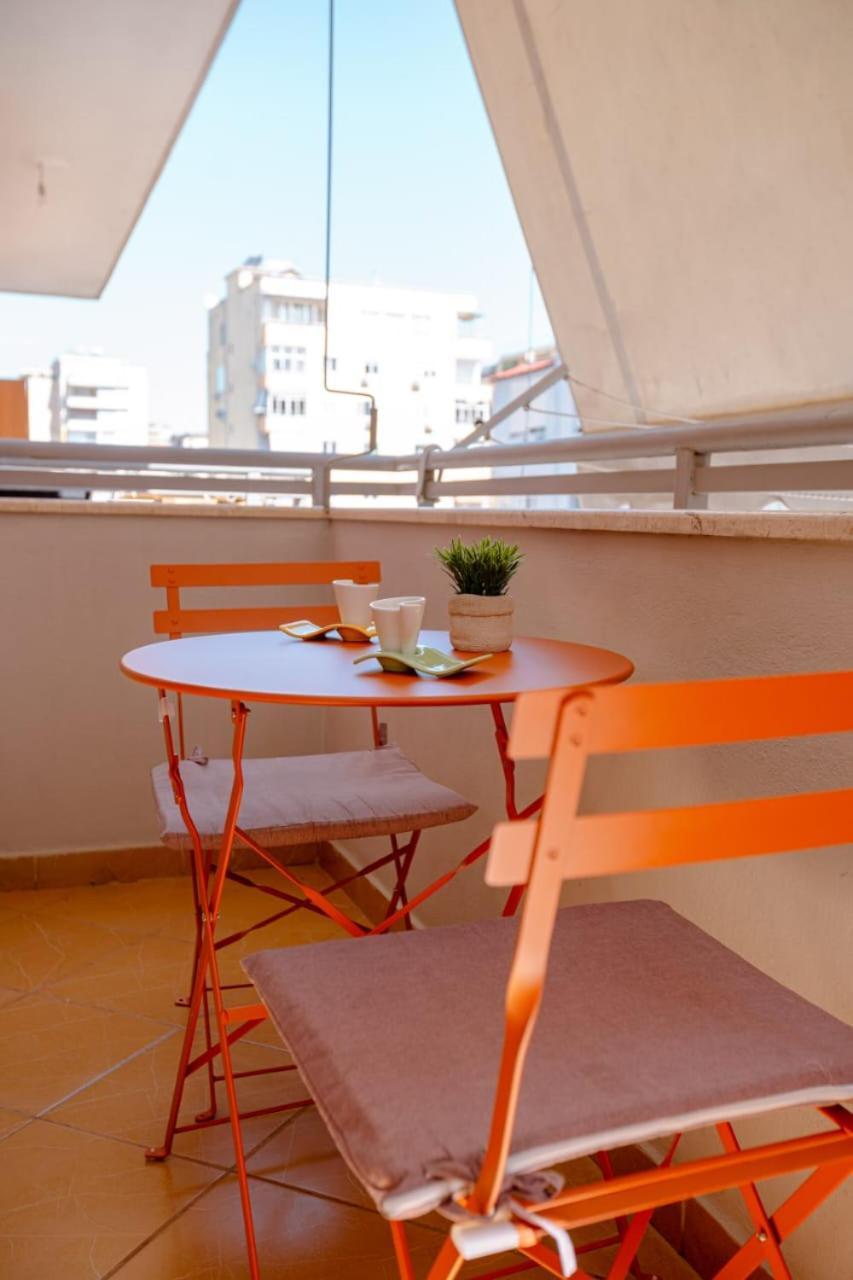 Nevila'S Apartment Tirana Extérieur photo