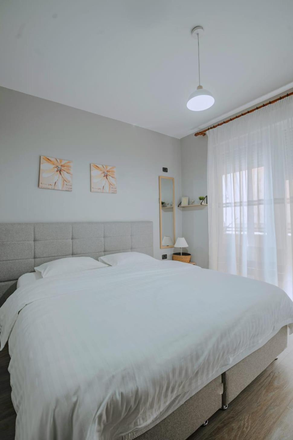 Nevila'S Apartment Tirana Extérieur photo